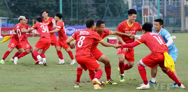 Hoàng Đức chấn thương, tập riêng cùng Xuân Trường - Ảnh 1. Hoàng Đức chấn thương, tập riêng cùng Xuân Trường - Ảnh 1.