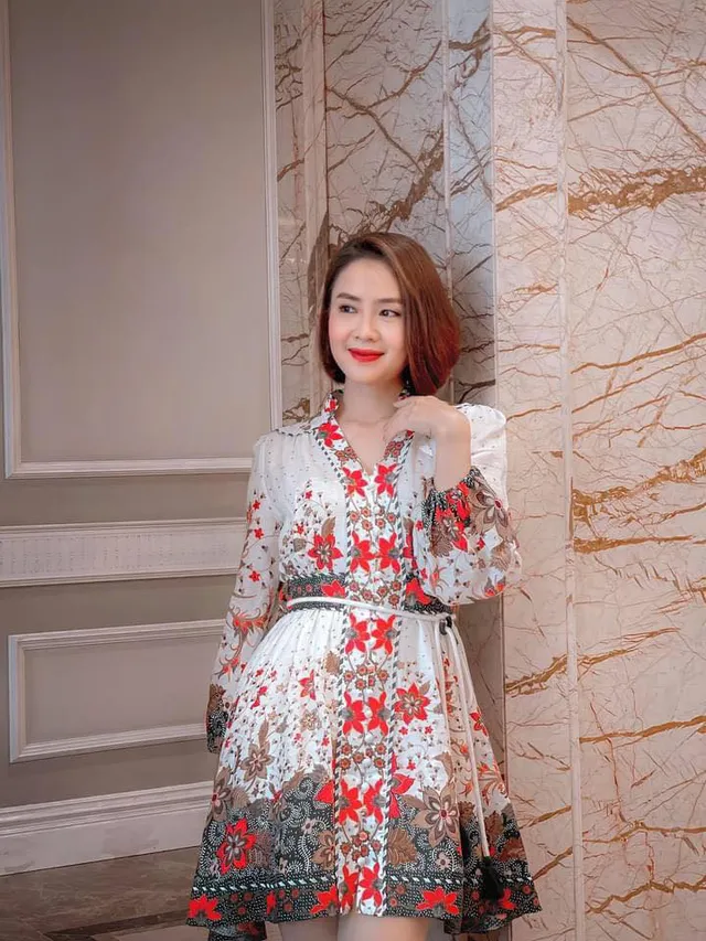 Hướng dương ngược nắng: Ngắm loạt set đồ mới đủ phong cách của Châu (Hồng Diễm) trong phần 2 - Ảnh 47. Hướng dương ngược nắng: Ngắm loạt set đồ mới đủ phong cách của Châu (Hồng Diễm) trong phần 2 - Ảnh 47.