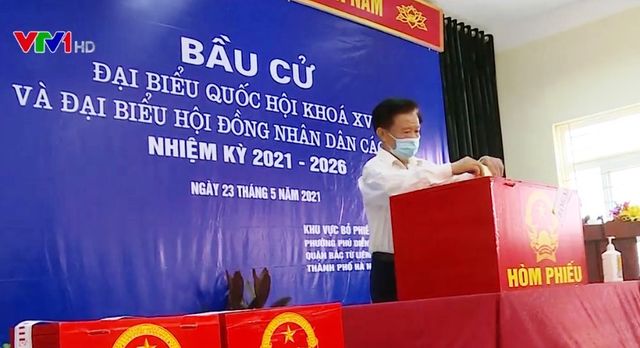 Diễn tập các tình huống ứng phó dịch COVID-19 trong phục vụ bầu cử - Ảnh 3.