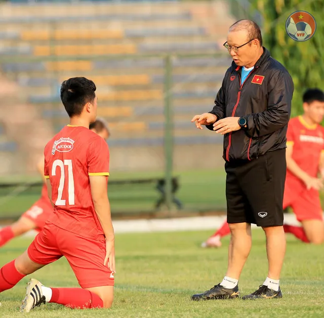 Hoàng Đức hồi phục nhanh hơn dự kiến, trở lại tập luyện cùng ĐT Việt Nam - Ảnh 4.