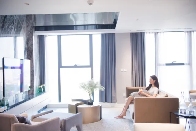 Hoa hậu Lương Thùy Linh tậu penthouse ở tuổi 21 - Ảnh 3.