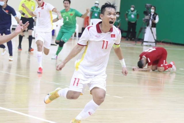 Giành vé dự World Cup, ĐT Futsal Việt Nam được thưởng nóng 1 tỷ đồng - Ảnh 1.