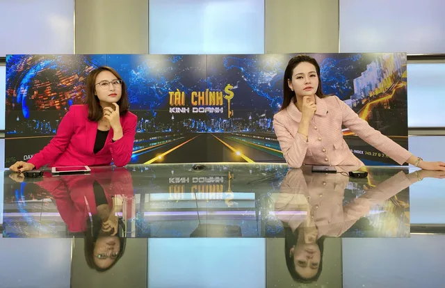 Hậu trường Bản tin Tài chính kinh doanh cực vui, cực nhộn từ dàn BTV - Ảnh 3.