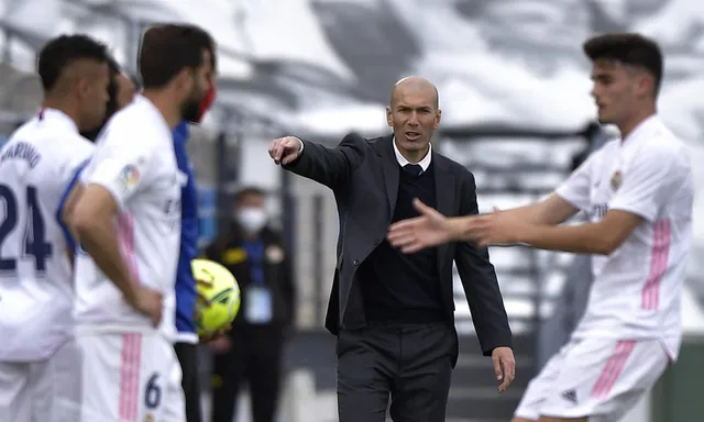 NÓNG: Zidane quyết định chia tay Real Madrid - Ảnh 1.