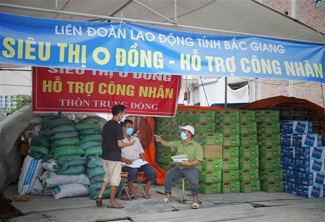 Lan tỏa mô hình siêu thị 0 đồng hỗ trợ công nhân - Ảnh 1.