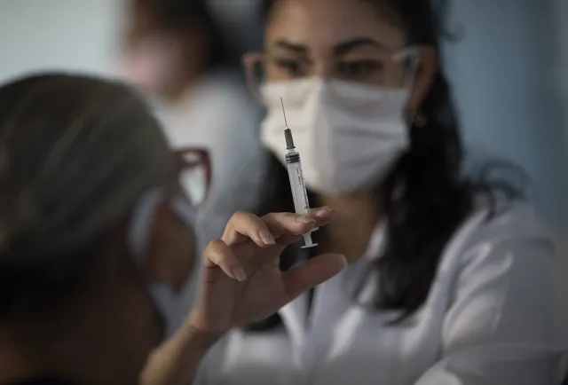 EU bắt đầu thẩm định vaccine Sinovac của Trung Quốc - Ảnh 1. EU bắt đầu thẩm định vaccine Sinovac của Trung Quốc - Ảnh 1.