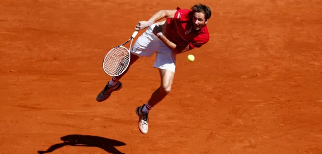 Giải quần vợt Madrid Masters 2021: Medvedev ngược dòng vất vả, Zverev hạ gục Nishikori - Ảnh 1. Giải quần vợt Madrid Masters 2021: Medvedev ngược dòng vất vả, Zverev hạ gục Nishikori - Ảnh 1.