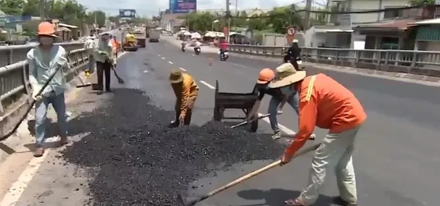 Hậu Giang: Khắc phục sụt lún các mố cầu trên quốc lộ 1A