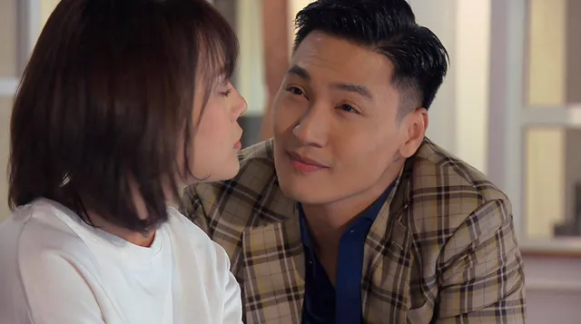 Hương vị tình thân: Shark Long từ bĩu môi, làm thánh lườm vẫn khiến fan rớt tim... đến đút tay túi quần cũng bị ghét - Ảnh 14. Hương vị tình thân: Shark Long từ bĩu môi, làm thánh lườm vẫn khiến fan rớt tim... đến đút tay túi quần cũng bị ghét - Ảnh 14.