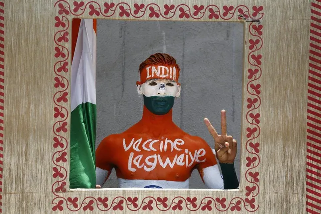 Ấn Độ ưu đãi như thế nào để người dân tiêm vaccine COVID-19? - Ảnh 2.