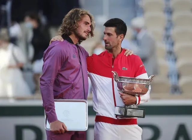 Ngược dòng ngoạn mục trước Tsitsipas, Djokovic vô địch Pháp mở rộng 2021 - Ảnh 6.