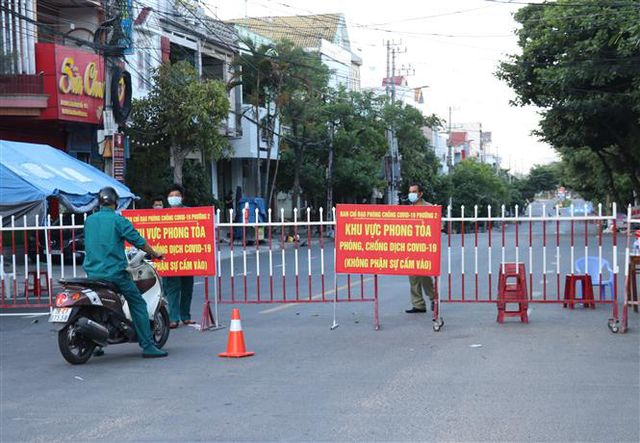 Tạm dừng hoạt động chợ đầu mối lớn nhất tỉnh Phú Yên - Ảnh 1.