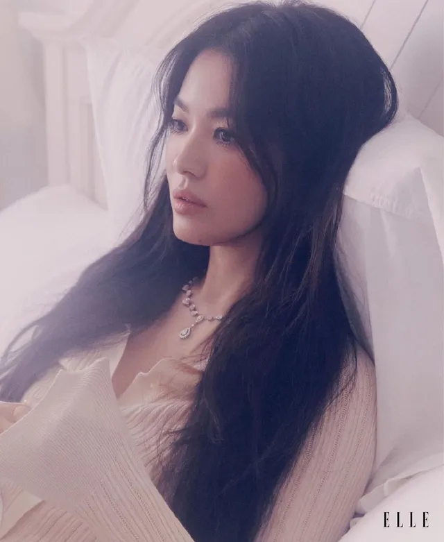 Song Hye Kyo đẹp như nàng thơ ở tuổi 40 - Ảnh 5.