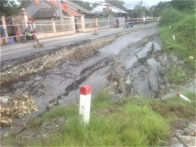 Lại thêm 2 điểm sạt lở mới nguy hiểm tại An Giang - Ảnh 4.