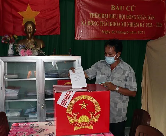 Hà Nội và một số địa phương tổ chức bầu thêm, bầu lại - Ảnh 2. Hà Nội và một số địa phương tổ chức bầu thêm, bầu lại - Ảnh 2.