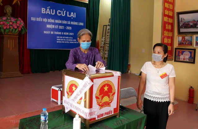 Hà Nội và một số địa phương tổ chức bầu thêm, bầu lại - Ảnh 1. Hà Nội và một số địa phương tổ chức bầu thêm, bầu lại - Ảnh 1.