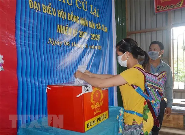 Hà Nội và một số địa phương tổ chức bầu thêm, bầu lại - Ảnh 3. Hà Nội và một số địa phương tổ chức bầu thêm, bầu lại - Ảnh 3.
