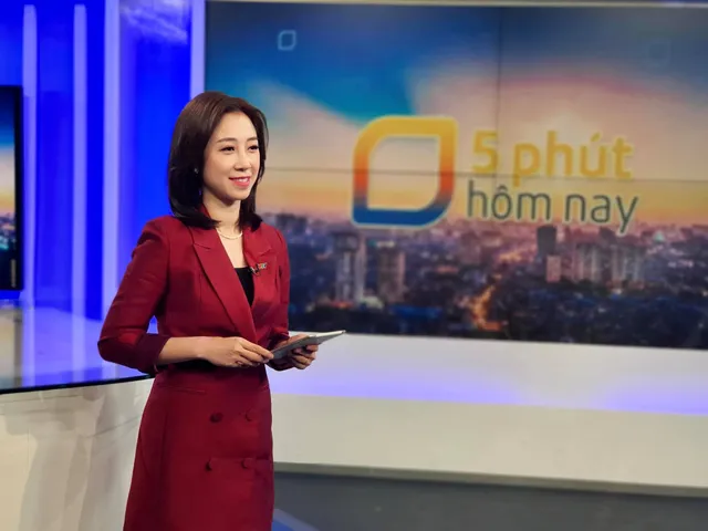 Loạt BTV nổi tiếng của VTV đeo khẩu trang, bạn có nhận ra ai? - Ảnh 18.