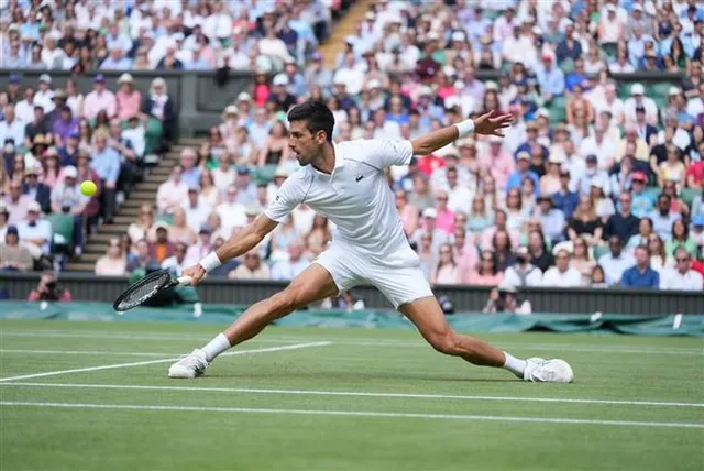 Djokovic lên ngôi tại Wimbledon 2021, san bằng kỷ lục của Federer và Nadal - Ảnh 4.