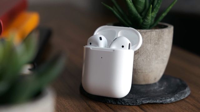 AirPods 3 sẽ ra mắt cùng với iPhone 13 vào mùa thu năm nay - Ảnh 1.