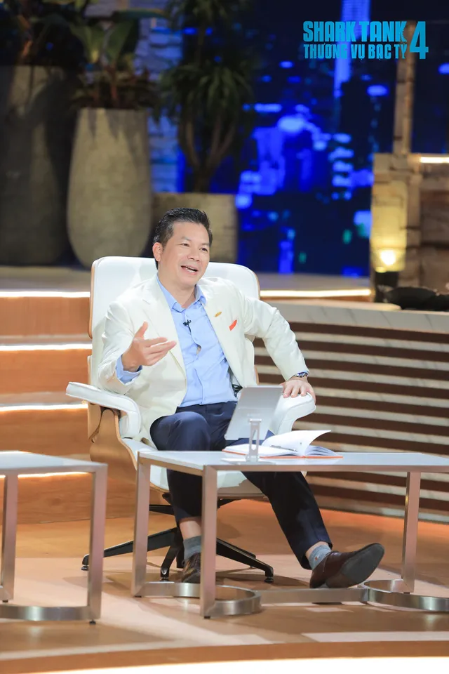 Shark Tank Việt Nam: 4 cá mập rời bể, Shark Hưng vẫn quyết đầu tư vào phần mềm cho ngành hàng hải - Ảnh 5.