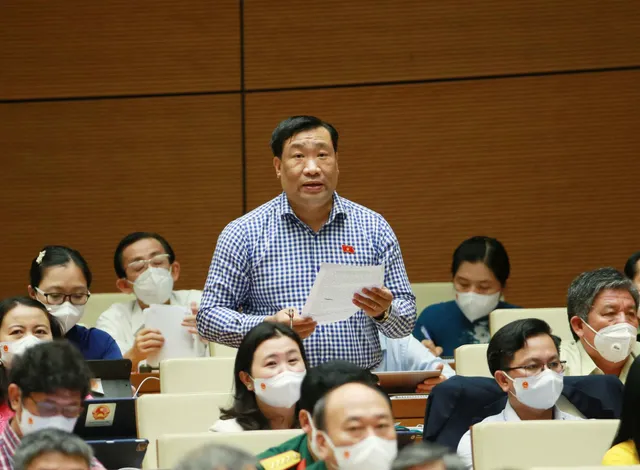 Vốn đầu tư công là tiền thuế của Nhân dân, không ai có quyền ban phát - Ảnh 3. Vốn đầu tư công là tiền thuế của Nhân dân, không ai có quyền ban phát - Ảnh 3.