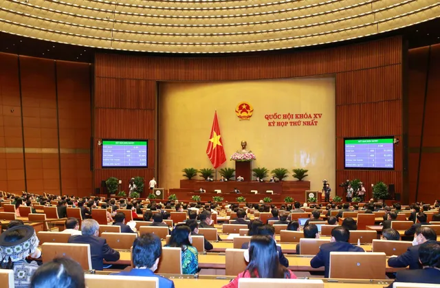 Quốc hội thống nhất cao về công tác nhân sự, trao thượng phương bảo kiếm chống COVID-19 - Ảnh 7. Quốc hội thống nhất cao về công tác nhân sự, trao thượng phương bảo kiếm chống COVID-19 - Ảnh 7.
