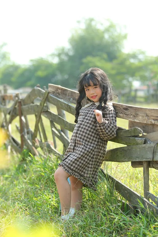 Mùa hoa tìm lại: Vẻ dễ thương của bé Ngân ngoài đời thường - Ảnh 8. Mùa hoa tìm lại: Vẻ dễ thương của bé Ngân ngoài đời thường - Ảnh 8.
