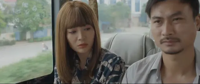 Mùa hoa tìm lại: Hóa ra Đồng cục súc (Duy Hưng) cũng có phút giây yếu đuối không ngờ - Ảnh 5. Mùa hoa tìm lại: Hóa ra Đồng cục súc (Duy Hưng) cũng có phút giây yếu đuối không ngờ - Ảnh 5.