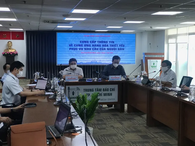 Hàng hóa dồi dào, bảo đảm nhu cầu người dân TP Hồ Chí Minh - Ảnh 1.