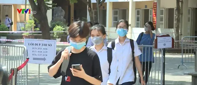 TP Hồ Chí Minh lên mọi phương án ứng phó COVID-19, trời mưa tại kỳ thi tốt nghiệp THPT 2021 - Ảnh 1. TP Hồ Chí Minh lên mọi phương án ứng phó COVID-19, trời mưa tại kỳ thi tốt nghiệp THPT 2021 - Ảnh 1.