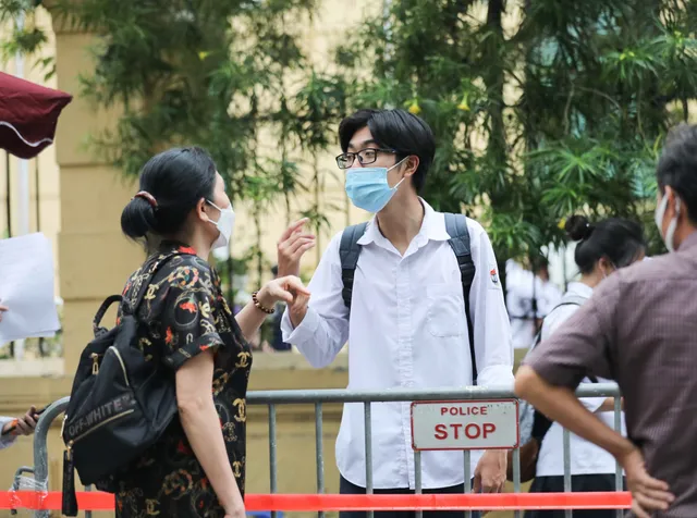 Hướng dẫn tổ chức thi tốt nghiệp THPT cho thí sinh bị ảnh hưởng bởi COVID-19 - Ảnh 1. Hướng dẫn tổ chức thi tốt nghiệp THPT cho thí sinh bị ảnh hưởng bởi COVID-19 - Ảnh 1.