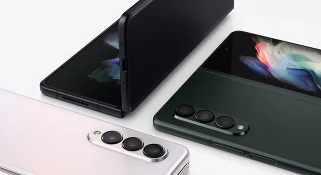 Galaxy Z Fold3 trình làng: Bền hơn, mạnh mẽ hơn nhưng giá không mềm hơn - Ảnh 2. Galaxy Z Fold3 trình làng: Bền hơn, mạnh mẽ hơn nhưng giá không mềm hơn - Ảnh 2.