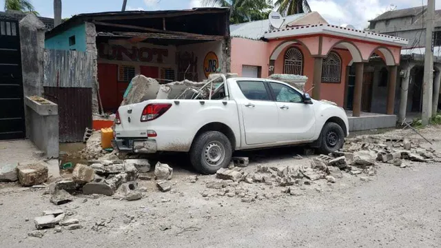 Động đất mạnh 7,2 độ ở Haiti, ít nhất 227 người thiệt mạng - Ảnh 10. Động đất mạnh 7,2 độ ở Haiti, ít nhất 227 người thiệt mạng - Ảnh 10.