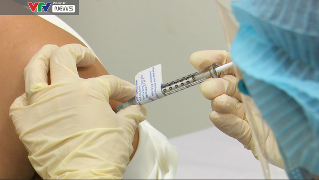 Chính thức tiêm thử nghiệm vaccine ARCT-154 phòng COVID-19 trên 100 tình nguyện viên - Ảnh 2.
