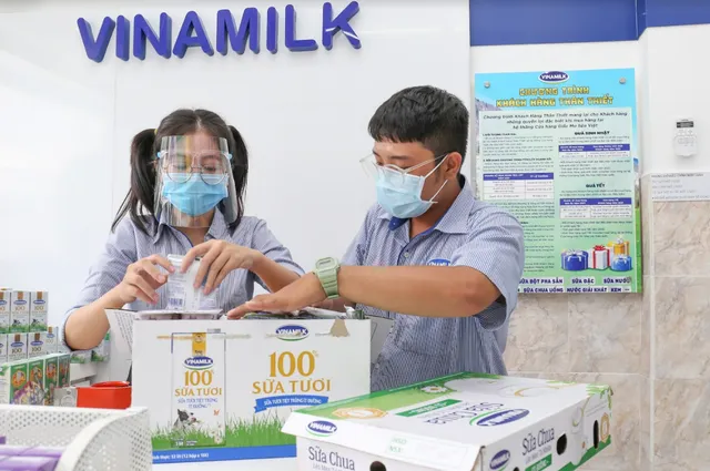 Vinamilk triển khai chương trình hỗ trợ quà tặng để trợ giá mùa dịch lên đến gần 170 tỷ đồng - Ảnh 3.