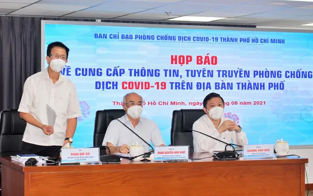 Từ 23/8, TP Hồ Chí Minh nâng cao biện pháp chống COVID-19, người dân ai ở đâu ở yên đó - Ảnh 1.