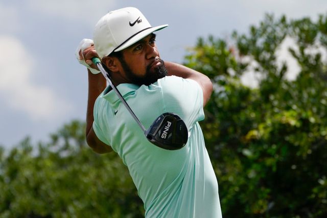 Thắng kịch tính Cameron Smith, Tony Finau vô địch Northern Trust 2021 - Ảnh 3.