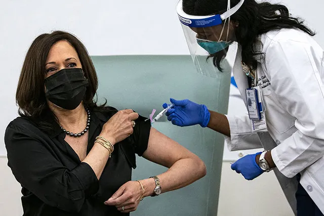 Ấn tượng về Kamala Harris - Phó Tổng thống Mỹ đầu tiên thăm chính thức Việt Nam - Ảnh 3. Ấn tượng về Kamala Harris - Phó Tổng thống Mỹ đầu tiên thăm chính thức Việt Nam - Ảnh 3.