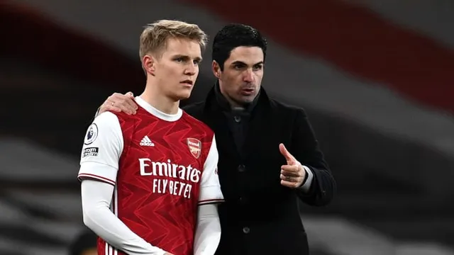 Lịch thi đấu bóng đá đêm nay: Arsenal quyết giành thắng lợi đầu tiên ở mùa giải mới! - Ảnh 2.