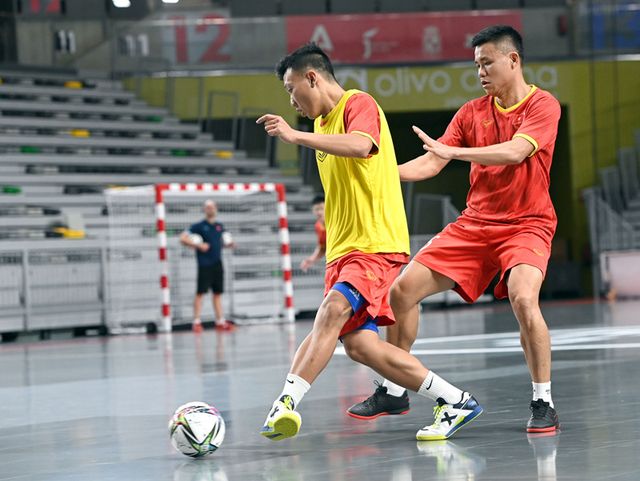 ĐT futsal Việt Nam tích cực chuẩn bị cho cuộc “thử lửa” với đội bóng số 1 thế giới - Ảnh 6.