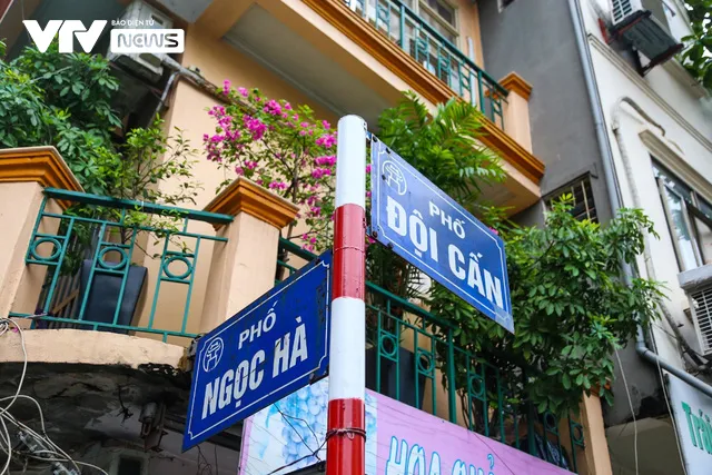 Xét nghiệm cho hàng nghìn người dân sống quanh khu vực chợ Ngọc Hà vì liên quan ca mắc COVID-19 - Ảnh 3. Xét nghiệm cho hàng nghìn người dân sống quanh khu vực chợ Ngọc Hà vì liên quan ca mắc COVID-19 - Ảnh 3.
