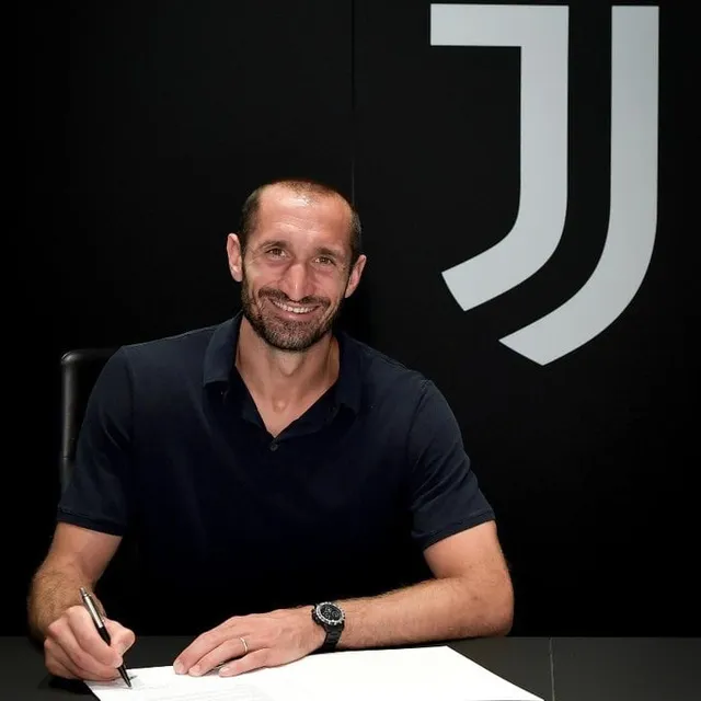 Chiellini ký hợp đồng mới với Juventus - Ảnh 1.