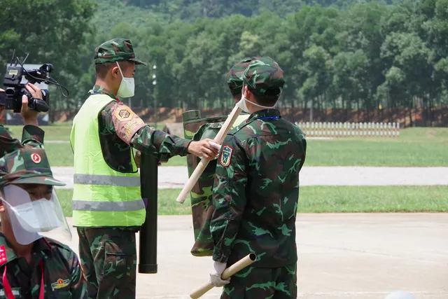 Army Games 2021: Các “Xạ thủ bắn tỉa” hoàn thành thử thách bắn đêm, kết thúc ngày thi đấu đầu tiên - Ảnh 2.