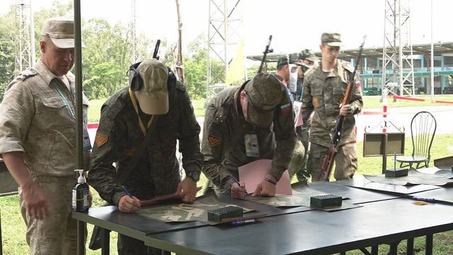 Army Games 2021: Các “Xạ thủ bắn tỉa” hoàn thành thử thách bắn đêm, kết thúc ngày thi đấu đầu tiên - Ảnh 6.