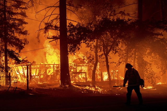 Cháy rừng lan nhanh ở California, hàng nghìn người phải sơ tán - Ảnh 5.