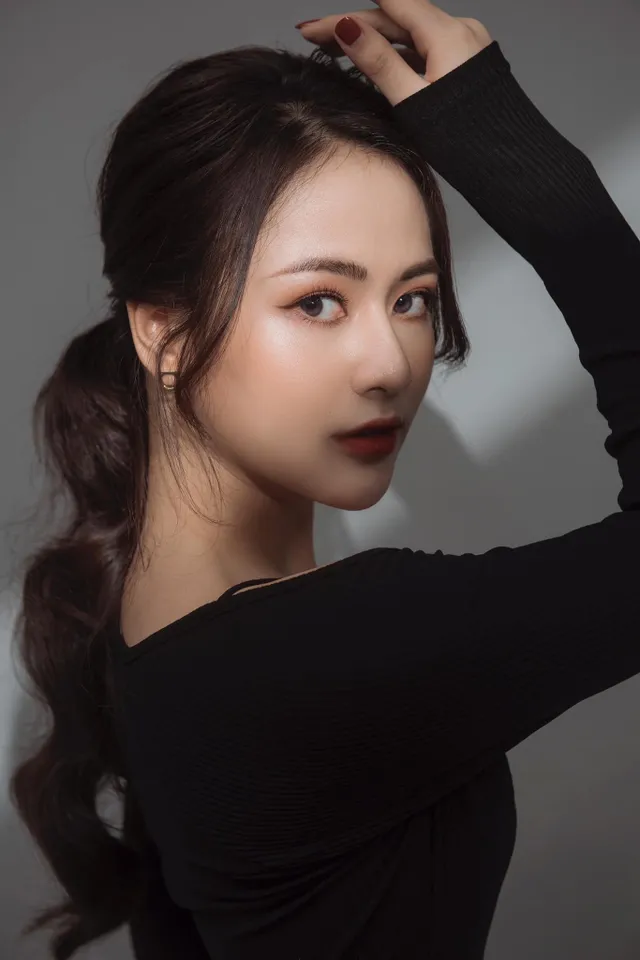 Ngắm nhan sắc gợi cảm của Việt Hoa - Thiên Nga Hương vị tình thân” - Ảnh 3. Ngắm nhan sắc gợi cảm của Việt Hoa - Thiên Nga Hương vị tình thân” - Ảnh 3.