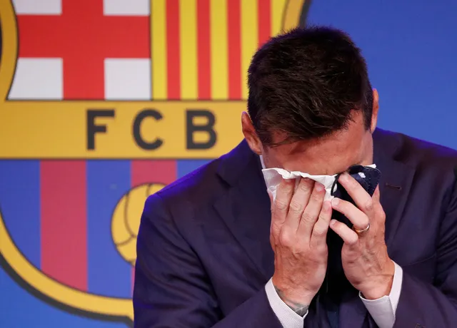 Nợ 1,35 tỷ euro, Barcelona khủng hoảng trầm trọng - Ảnh 1.