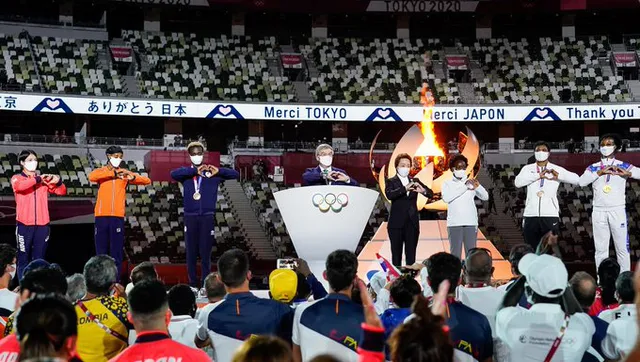 Lễ bế mạc Olympic Tokyo 2020: Khép lại một kỳ thế vận hội đặc biệt! - Ảnh 1. Lễ bế mạc Olympic Tokyo 2020: Khép lại một kỳ thế vận hội đặc biệt! - Ảnh 1.
