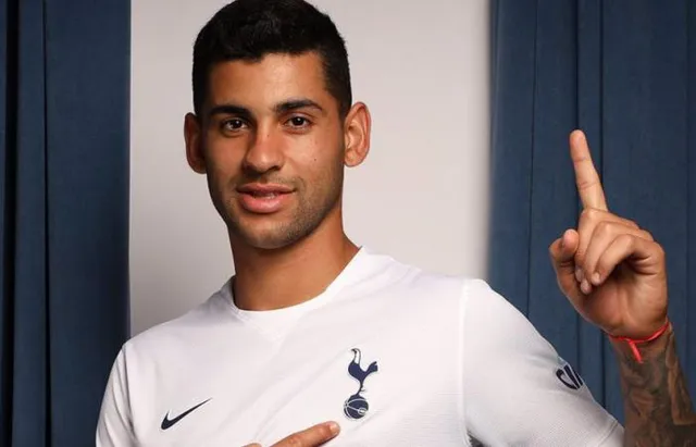 Tottenham công bố tân binh 55 triệu Euro người Argentina - Ảnh 1.